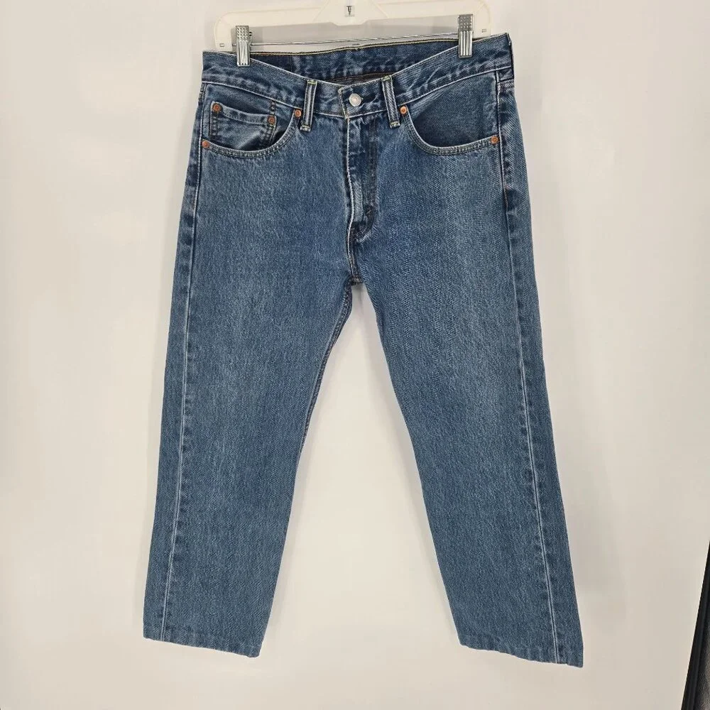 Levis 505 mens size 32x30 on tag hemmed to 27 medium wash blue denim jeans